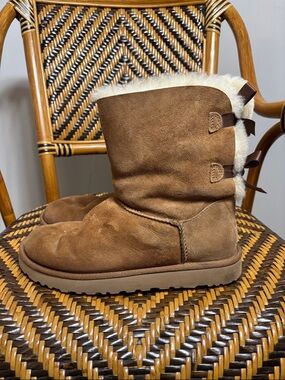 Ugg Bailey Bow Boots 10